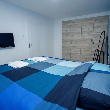 7 Days Premium Apartment Subotica Oda fotoğraf