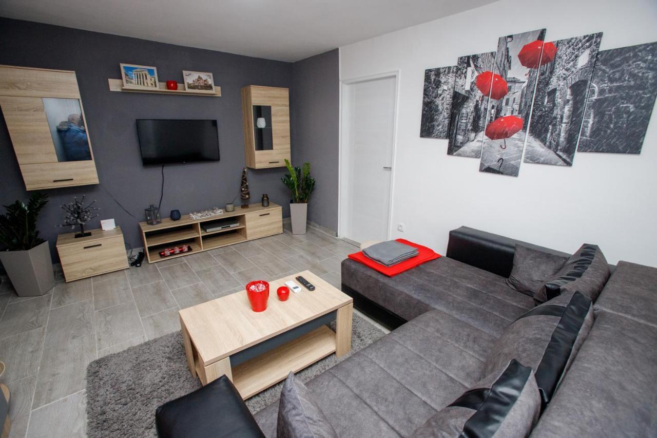 7 Days Premium Apartment Subotica Dış mekan fotoğraf